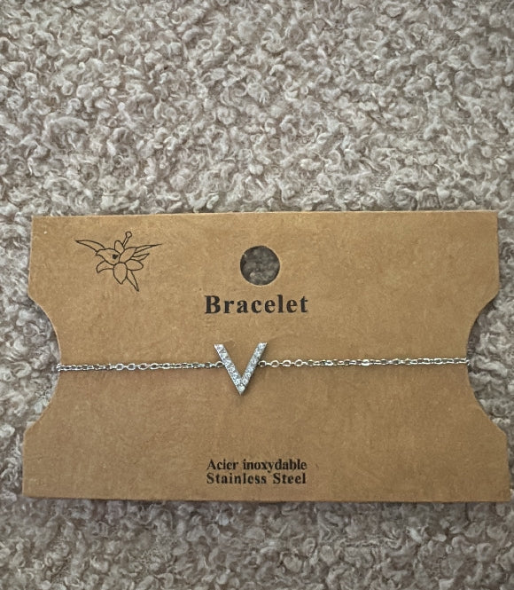 Bracelet “ V ”